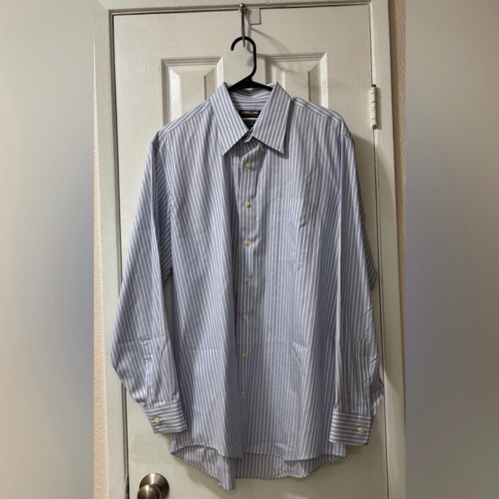 Kirkland Signature Men's Shirt with Blue and White Stripes